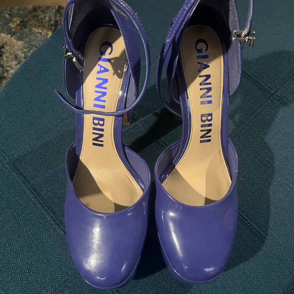 Gianni Bini purple platform heels never worn outside.